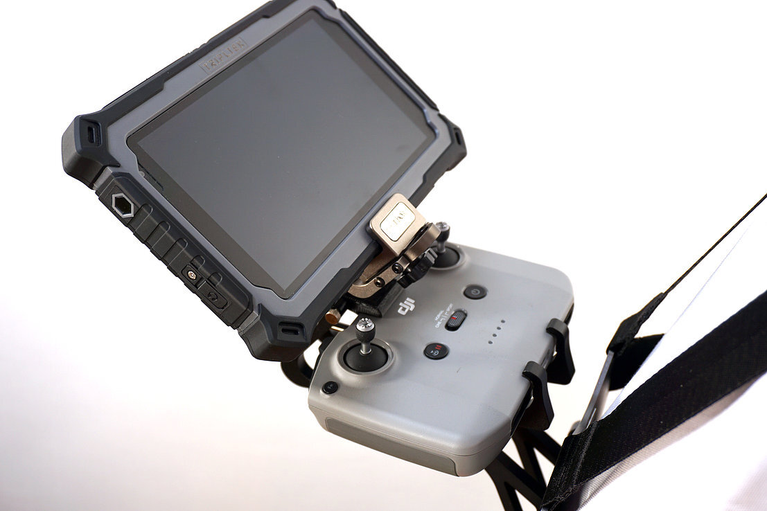 Buy the LifThor StrapThor Pro Body Harness for Drones Camzilla Australia