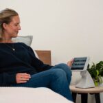 GDS® Uni-Conn™ Powered Kiosk Dock with USB-C - Gray - Image 5